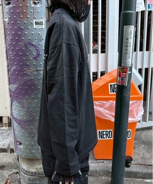 Never mind the XU（ネバーマインドザエックスユー）の「【Never mind the XU】washed long sleeve / 【ネバーマインド ザ エックスユー】ウォッシュドロゴ長袖Tシャツ（Tシャツ/カットソー・メンズ・ホワイト/ブラック・L/XL）」の17枚目の写真