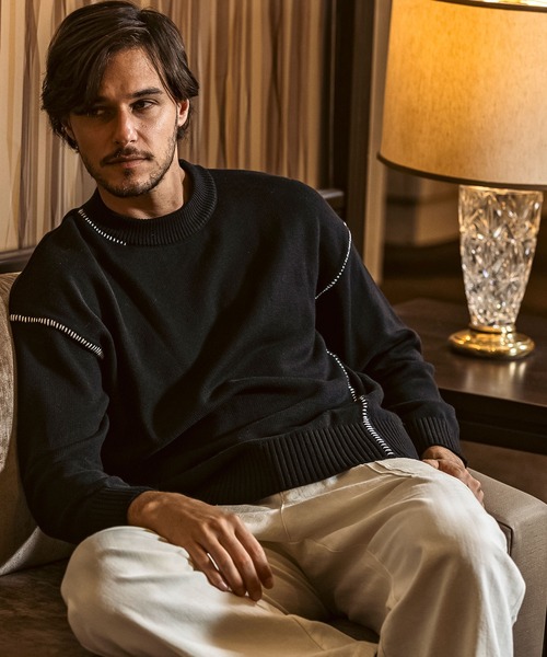 AKM Contemporary(エイケイエムコンテンポラリー)の「【WEB・直営店限定】AKM Contemporary(エイケイエムコンテンポラリー)ステッチデザイン クルーネックニット(保温性/通気性)(ニット/セーター・メンズ・ブラック/グレー・M/L/XL)」の4枚目の写真