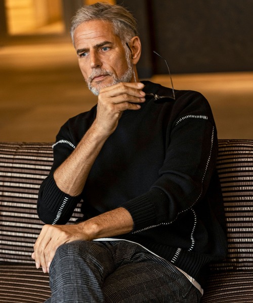 AKM Contemporary(エイケイエムコンテンポラリー)の「【WEB・直営店限定】AKM Contemporary(エイケイエムコンテンポラリー)ステッチデザイン クルーネックニット(保温性/通気性)(ニット/セーター・メンズ・ブラック/グレー・M/L/XL)」の8枚目の写真