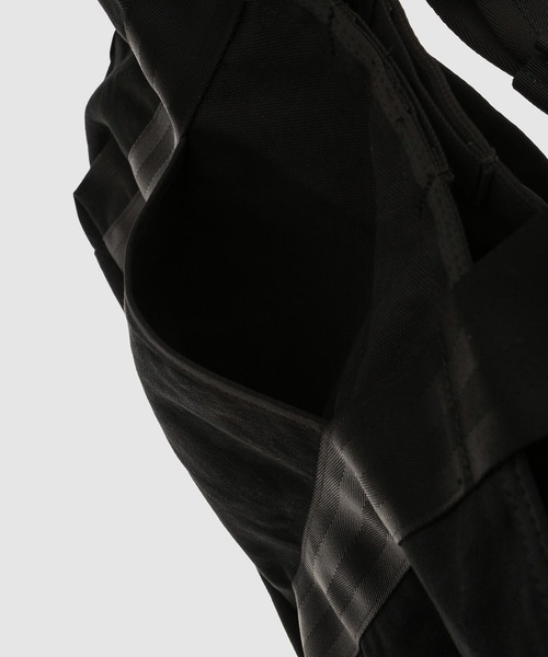 COMME des GARCONS HOMME(コム デ ギャルソン・オム)の「「BRIEFING」W-NAME COTTON CANVAS BAG(トートバッグ・メンズ・ブラック/ベージュ・ONE SIZE)」の21枚目の写真