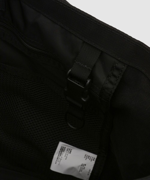 COMME des GARCONS HOMME(コム デ ギャルソン・オム)の「「BRIEFING」W-NAME COTTON CANVAS BAG(トートバッグ・メンズ・ブラック/ベージュ・ONE SIZE)」の7枚目の写真