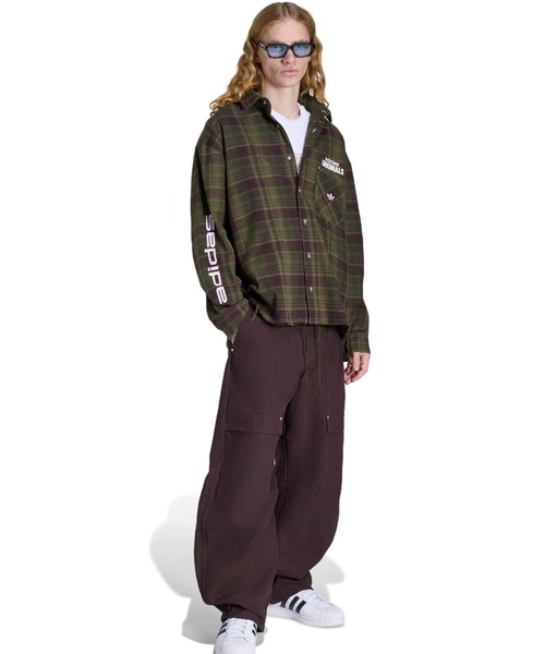 adidas（アディダス）の「adidas CARGO WORKPANT / アディダス カーゴ ワークパンツ（カーゴパンツ・メンズ・ブラウン・30inch/36inch/34inch/32inch）」の3枚目の写真