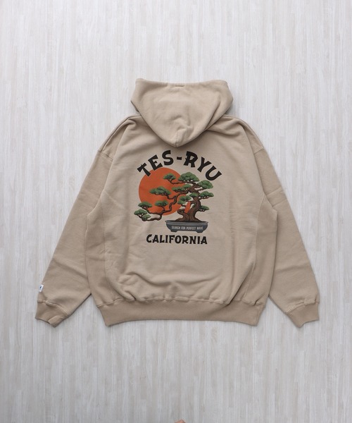 The Endless Summer(エンドレスサマー)の「TES BONSAI SWEAT PARKA / スウェットパーカー(パーカー・メンズ・ホワイト/ベージュ/グレー・SMALL/MEDIUM/LARGE/X-LARGE)」の14枚目の写真