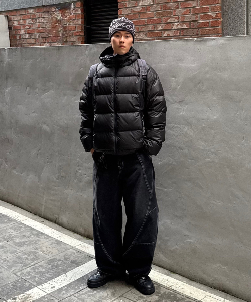 JUAN HOMME(ジュアンオム)の「ツイストデニムパンツ(ブラック)(デニムパンツ・メンズ・その他・SMALL/MEDIUM/LARGE)」の16枚目の写真