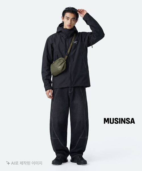 JUAN HOMME(ジュアンオム)の「ツイストデニムパンツ(ブラック)(デニムパンツ・メンズ・その他・SMALL/MEDIUM/LARGE)」の4枚目の写真