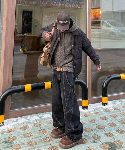 JUAN HOMME(ジュアンオム)の「ツイストデニムパンツ(ブラック)(デニムパンツ・メンズ・その他・SMALL/MEDIUM/LARGE)」の15枚目の写真
