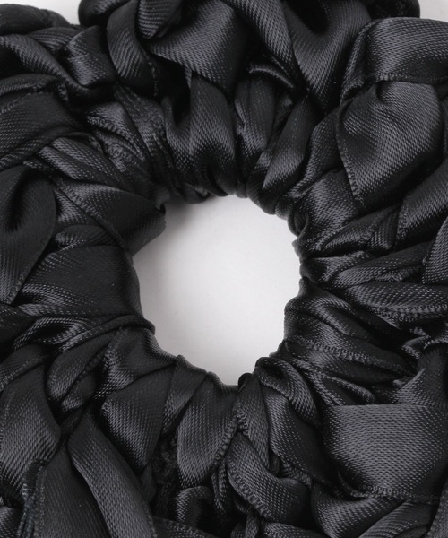 GEORGE'S（ジョージズ）の「フラワーモチーフシュシュ（シュシュ・レディース・グレー/ブラック・FREE）」の3枚目の写真