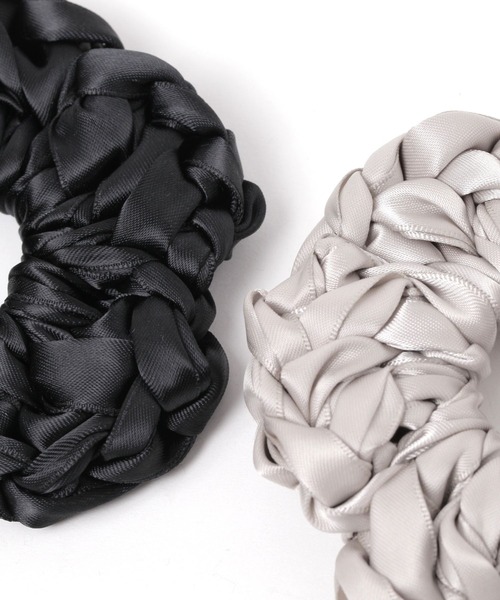 GEORGE'S（ジョージズ）の「フラワーモチーフシュシュ（シュシュ・レディース・グレー/ブラック・FREE）」の4枚目の写真