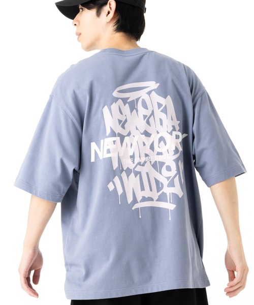 NEW ERA(ニューエラ)の「ニューエラ 半袖Tシャツ オーバーサイズ グラフィティロゴ(Tシャツ/カットソー・メンズ・ホワイト/ブラック/ベージュ/ブルー・XXL/XL/L/M/S)」の4枚目の写真
