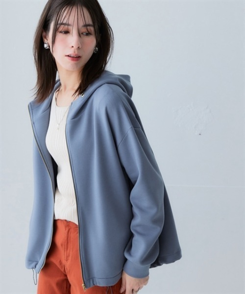 nissen（ニッセン）の「なめらかポンチ素材　ジップアップパーカー＜大きいサイズ有＞（パーカー・レディース・グレイッシュブルー/ダークグリーン/チャコールグレー/パープル/モカ/グレイッシュベージュ/ブラック/レモンイエロー/オフホワイト・L/M/S/3L/LL）」の7枚目の写真