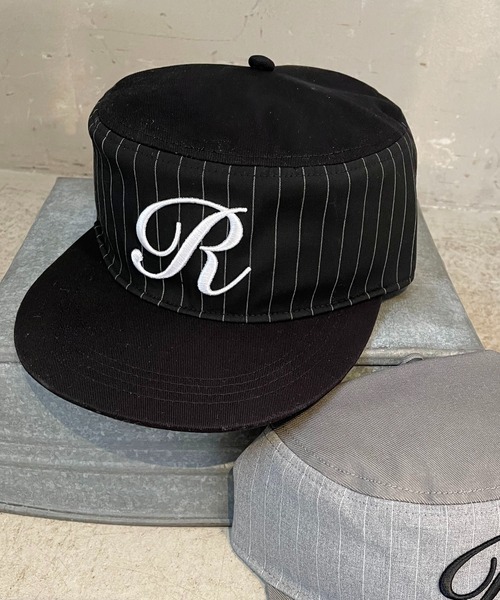 SPINNS(スピンズ)の「ピルボックスキャップ/ピンストライプ/ワンポイント刺繍ロゴ/ユニセックス(キャップ・メンズ・ブラック/グレー・ONESIZE)」の8枚目の写真