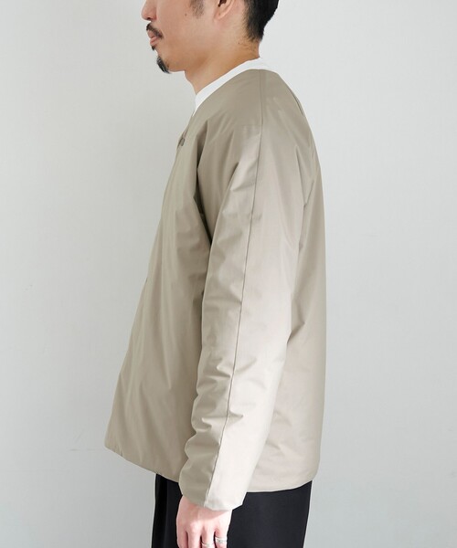 coen（コーエン）の「ウィンドブロックノーカラーカーデ【撥水、防風、抗菌防臭（中綿）】（その他アウター・メンズ・ブラック/ベージュ/ダークグレー・S/M/L/XL）」の19枚目の写真