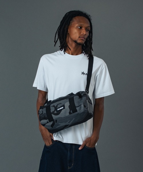 XLARGE（エクストララージ）の「CANVAS TACTICAL BARREL BAG（ショルダーバッグ・メンズ・ブラック/グレー/カモフラージュ・ONE SIZE）」の14枚目の写真