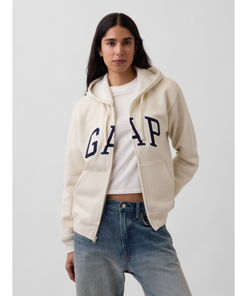 GAP(ギャップ)の「リラックスフィット GAPロゴ ジップアップパーカー(パーカー・レディース・ベージュ/ブラウン/ブラック/ネイビー/ブラウン系その他/ライトグレー・M/S/XL/XXS/L/XS)」の5枚目の写真