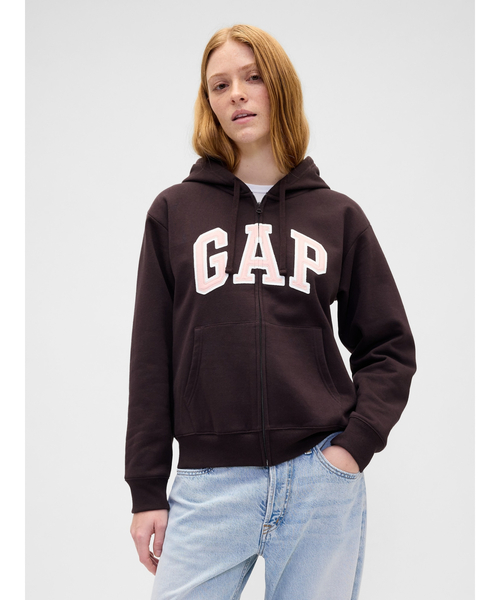 GAP(ギャップ)の「リラックスフィット GAPロゴ ジップアップパーカー(パーカー・レディース・ベージュ/ブラウン/ブラック/ネイビー/ブラウン系その他/ライトグレー・M/S/XL/XXS/L/XS)」の3枚目の写真