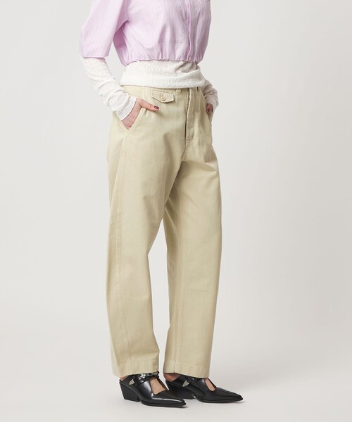 ASTRAET(アストラット)の「<ASTRAET>コットン チノ バレルパンツ(チノパンツ・レディース・ホワイト/ベージュ・0/2/1)」の4枚目の写真