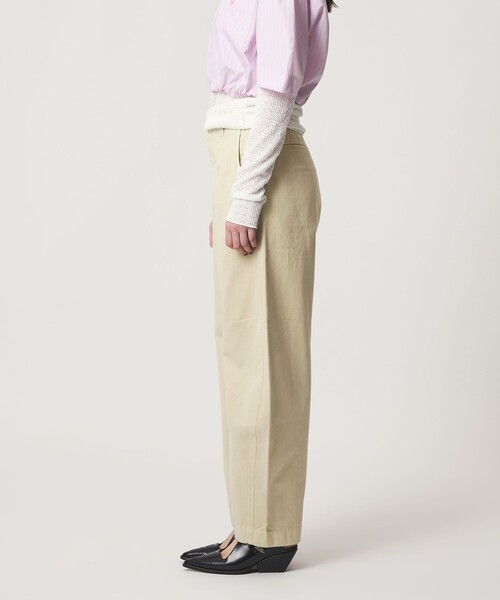 ASTRAET(アストラット)の「<ASTRAET>コットン チノ バレルパンツ(チノパンツ・レディース・ホワイト/ベージュ・0/2/1)」の8枚目の写真