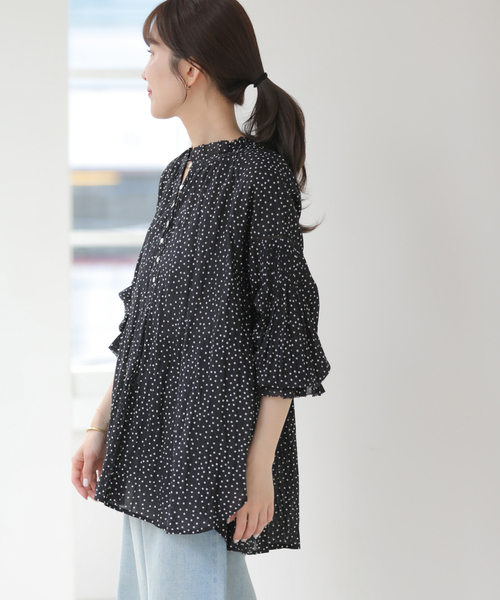 JOURNAL STANDARD relume(ジャーナルスタンダード レリューム)の「コットンボイルクリンクルタックフリルプルオーバー(ドット柄)(シャツ/ブラウス・レディース・ブラック・FREE)」の9枚目の写真