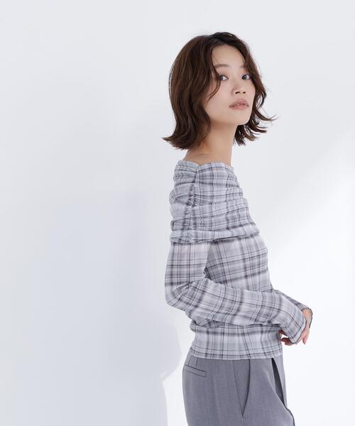 NATURAL BEAUTY BASIC（ナチュラルビューティーベーシック）の「◇シアーチェックオフショルトップス（Tシャツ/カットソー・レディース・グレー系その他/グリーン系その他3・FREE）」の10枚目の写真