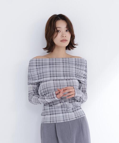 NATURAL BEAUTY BASIC（ナチュラルビューティーベーシック）の「◇シアーチェックオフショルトップス（Tシャツ/カットソー・レディース・グレー系その他/グリーン系その他3・FREE）」の12枚目の写真