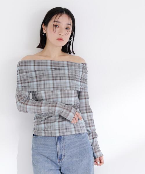 NATURAL BEAUTY BASIC（ナチュラルビューティーベーシック）の「◇シアーチェックオフショルトップス（Tシャツ/カットソー・レディース・グレー系その他/グリーン系その他3・FREE）」の3枚目の写真