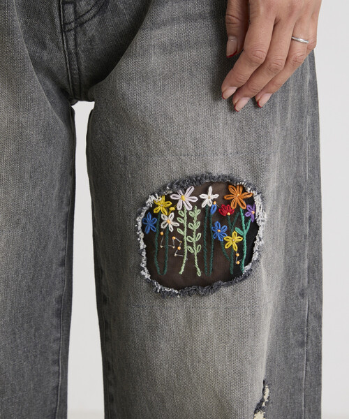 セール】Freada/フリーダ フラワー刺繍ワイドデニム（デニムパンツ