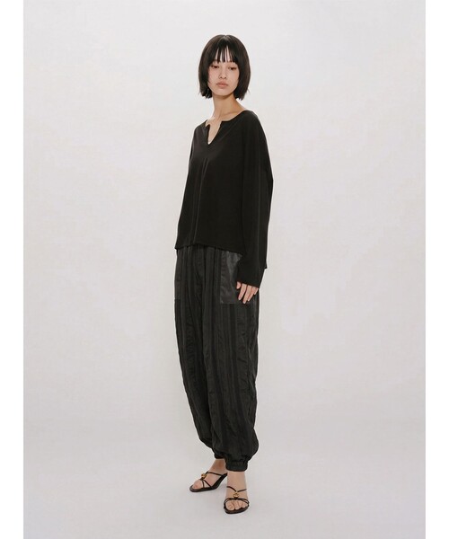 MIDIUMISOLID(ミディウミソリッド)の「MIDIUMISOLID for Ladies レースバルーンイージーパンツ(その他パンツ・レディース・ブラック/オフホワイト・FREE)」の2枚目の写真