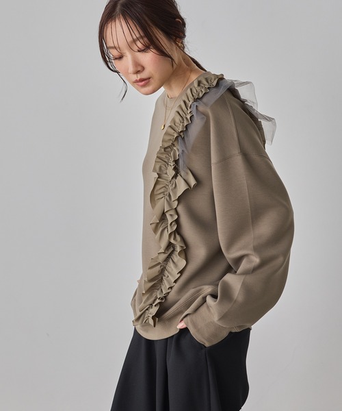 hunch(ハンチ)の「ライトダンボール アシメフリルトップス(スウェット・レディース・ダークカーキ/ブラック・FREE)」の18枚目の写真