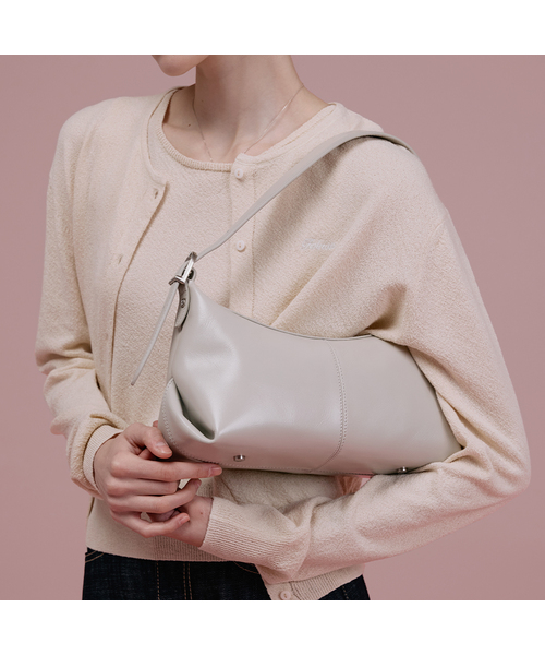 FOLNUA（フォルニュア）の「MINI BATEAU BAG - VINTAGE [3COLOR]（ショルダーバッグ・レディース・ブラック/ブラウン/ベージュ・FREE）」の3枚目の写真