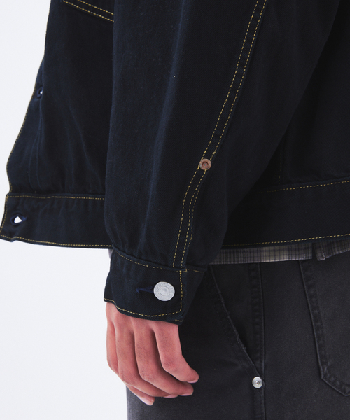 Levi's(リーバイス)の「LEVI’S(R) / リーバイス(R) タイプ1 トラッカージャケット 後染めカスタム(デニムジャケット・メンズ・ブラック・XXX-LARGE/XX-LARGE)」の17枚目の写真