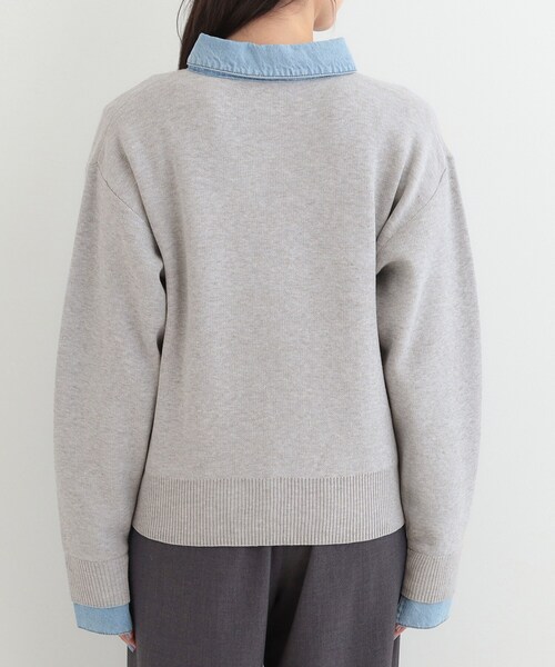 SHOO・LA・RUE(シューラルー)の「デニム切替でこなれ顔 金ボタン ニットカーディガン(カーディガン/ボレロ・レディース・ライトグレー/ベージュ・03/02)」の13枚目の写真