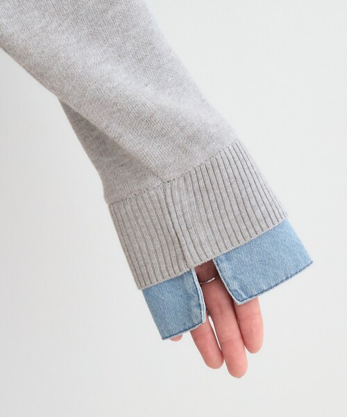 SHOO・LA・RUE(シューラルー)の「デニム切替でこなれ顔 金ボタン ニットカーディガン(カーディガン/ボレロ・レディース・ライトグレー/ベージュ・03/02)」の17枚目の写真