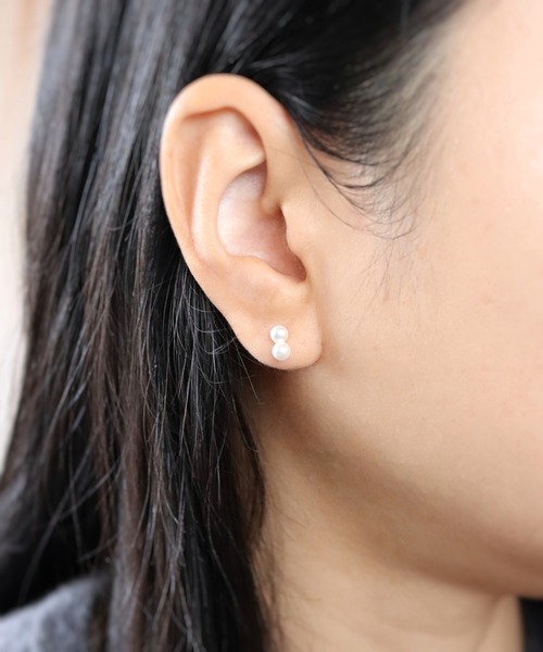 CERCA(チェルカ)の「KAM.accessory/2粒パール/スタッドピアス/パールピアス/サージカルステンレス316L/金属アレルギー対応(ピアス(両耳用)・レディース・ゴールド/シルバー・FREE)」の1枚目の写真