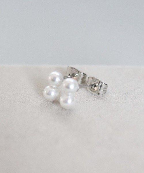 CERCA(チェルカ)の「KAM.accessory/2粒パール/スタッドピアス/パールピアス/サージカルステンレス316L/金属アレルギー対応(ピアス(両耳用)・レディース・ゴールド/シルバー・FREE)」の5枚目の写真