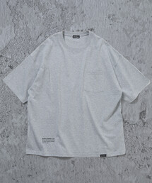 WILD THINGS（ワイルドシングス）の「限定展開 WILD THINGS/ワイルドシングス WILD THINGS×FREAK'S STORE/ワイルドシングス 別注 マルチプリント ポケットTシャツ（Tシャツ/カットソー）」