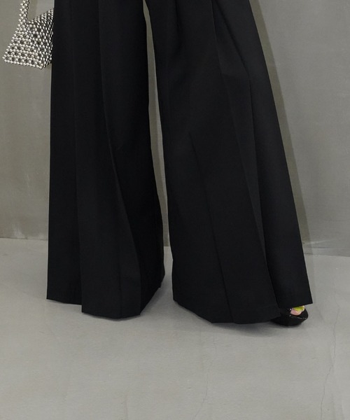 chuclla（チュクラ）の「フロントタックワイドパンツ chw26s122（スラックス・レディース・ブラック/ベージュ・S/M/L）」の15枚目の写真