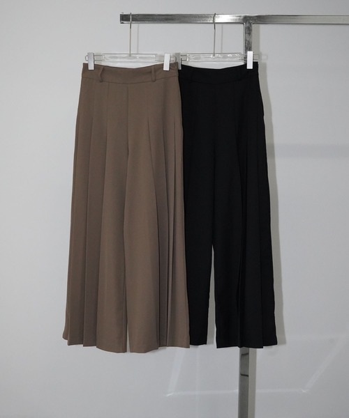 chuclla（チュクラ）の「フロントタックワイドパンツ chw26s122（スラックス・レディース・ブラック/ベージュ・S/M/L）」の17枚目の写真