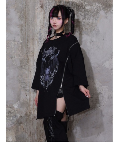 Amilige（アミリージュ）の「Devil bat Bear ZIP Tシャツ（Tシャツ/カットソー・レディース・ホワイト×パープル/ブラック×グレー/ブラック×ピンク/ブラック×パープル・FREE）」の6枚目の写真