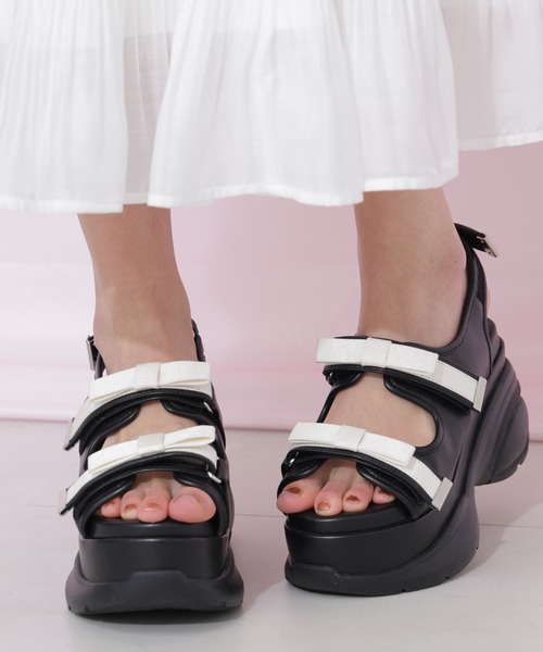 JILL by JILL STUART（ジルバイジルスチュアート）の「ダブルリボンサンダル（サンダル・レディース・ブラック/ホワイト・LARGE/MEDIUM/SMALL）」の17枚目の写真