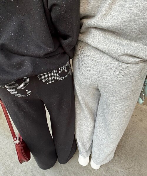 Another Branch olive des olive（アナザーブランチオリーブデオリーブ）の「【セットアップ対応】キラキラスエットパンツ（スウェットパンツ・レディース・ブラック/ネイビー/ピンク/トップグレー・FREE）」の6枚目の写真