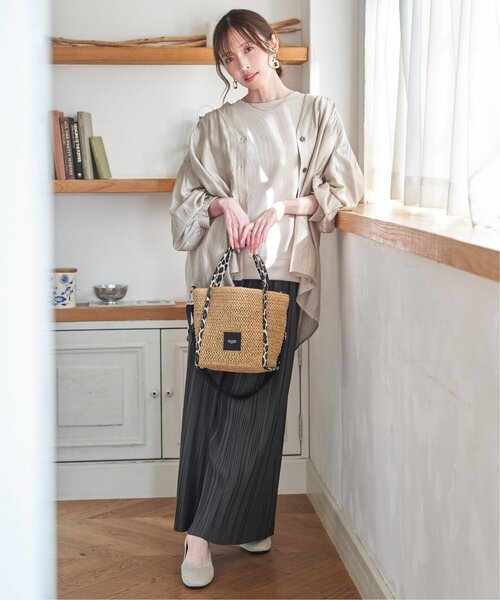 ikka(イッカ)の「V襟シャーディガン(シャツ/ブラウス・レディース・グレイッシュベージュ/ブラック・L/M)」の15枚目の写真