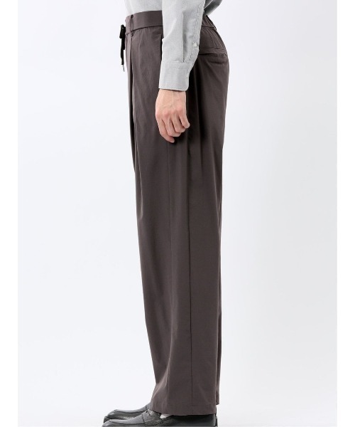 TAKA-Q（タカキュー）の「【ストレッチ ウォッシャブル 軽量 ポケッタブル】タカキュー ナチュラル ワッシャー ワンタック パンツ(セットアップ可能)（スラックス・メンズ・ブラック/ブラウン/グレー・MEDIUM/LARGE）」の12枚目の写真