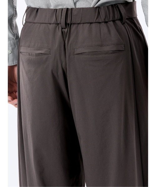 TAKA-Q（タカキュー）の「【ストレッチ ウォッシャブル 軽量 ポケッタブル】タカキュー ナチュラル ワッシャー ワンタック パンツ(セットアップ可能)（スラックス・メンズ・ブラック/ブラウン/グレー・MEDIUM/LARGE）」の16枚目の写真