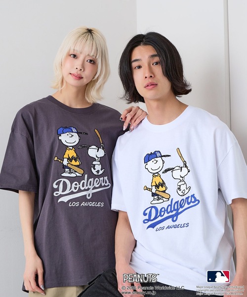 PEANUTS(ピーナッツ)の「【PEANUTS×MLB】【レジャー・フェスに】MLB×スヌーピー 刺繍Tシャツ 厚手コットン100% 透けない・丈夫 ストリートスタイル(Tシャツ/カットソー・メンズ・ブラック系その他3/ホワイト系その他2/ブラック系その他/ブルー系その他2/ベージュ系その他/ホワイト系その他/ホワイト系その他3/ホワイト系その他5/ブルー系その他4/ホワイト系その他4/ブラック系その他5/ベージュ系その他6/ブラック系その他6・X-LARGE/MEDIUM/LARGE)」の18枚目の写真