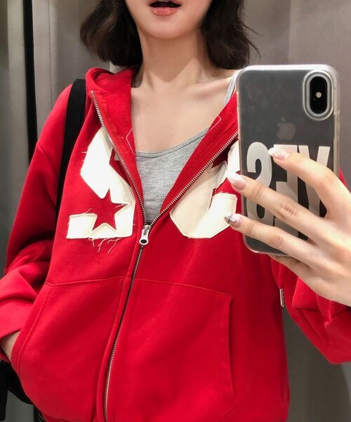 AMESWORLDWIDE(アメスワールドワイド)の「52 APPLIQUE HOODIE ZIP UP RED(パーカー・レディース・その他・LARGE/SMALL/MEDIUM)」の15枚目の写真