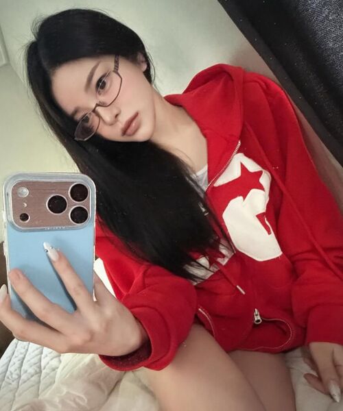 AMESWORLDWIDE(アメスワールドワイド)の「52 APPLIQUE HOODIE ZIP UP RED(パーカー・レディース・その他・LARGE/SMALL/MEDIUM)」の16枚目の写真