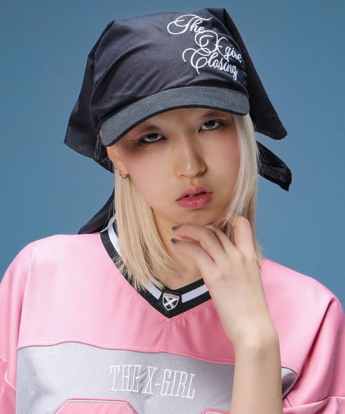 X-girl(エックスガール)の「SCRIPT LOGO BANDANA CAP(キャップ・レディース・マルチ/ブラック・ONE SIZE)」の2枚目の写真