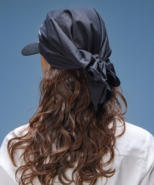 X-girl(エックスガール)の「SCRIPT LOGO BANDANA CAP(キャップ・レディース・マルチ/ブラック・ONE SIZE)」の5枚目の写真