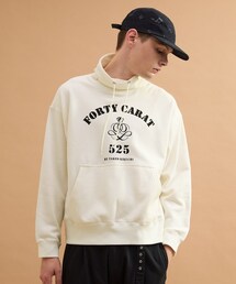 40ct＆525（フォーティーカラッツアンドゴーニーゴ）の「カレッジ風オフタートルジャージ（スウェット）」