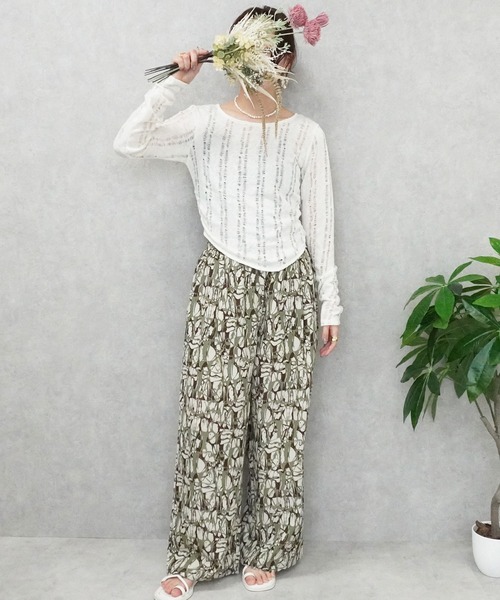 Emma(SELECT LEVERY)(エマ セレクトリベリー)の「ダメージシアーニットソー(Tシャツ/カットソー・レディース・オフホワイト/グレー/チャコール・FREE)」の10枚目の写真